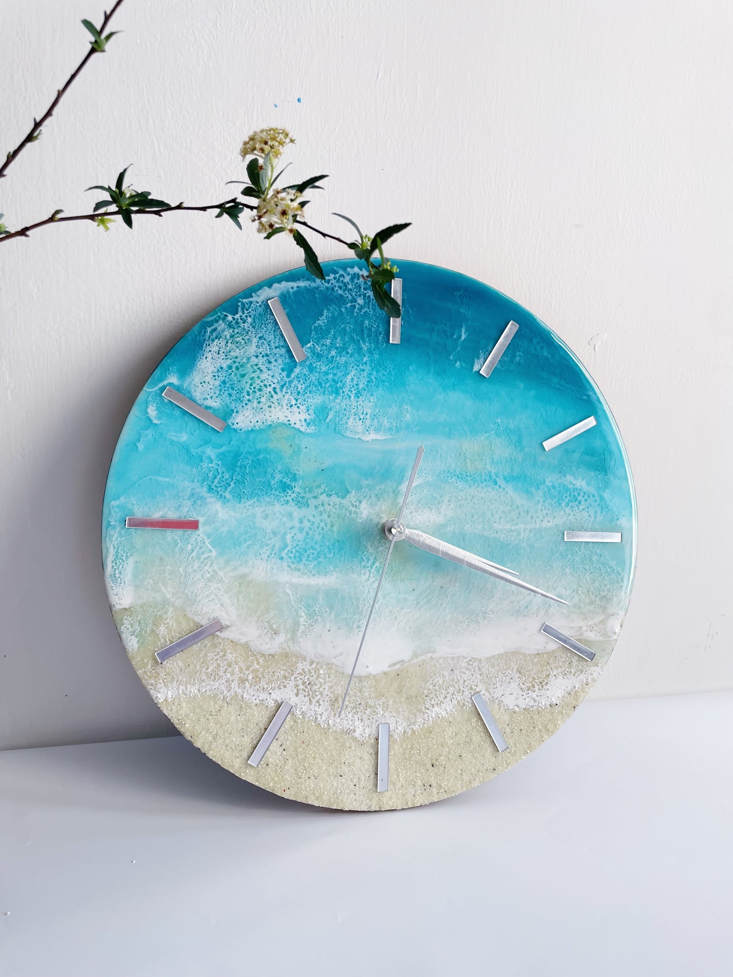 Blue oceanart round clock