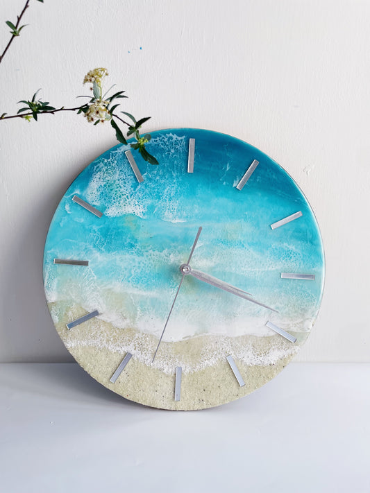 Blue oceanart round clock