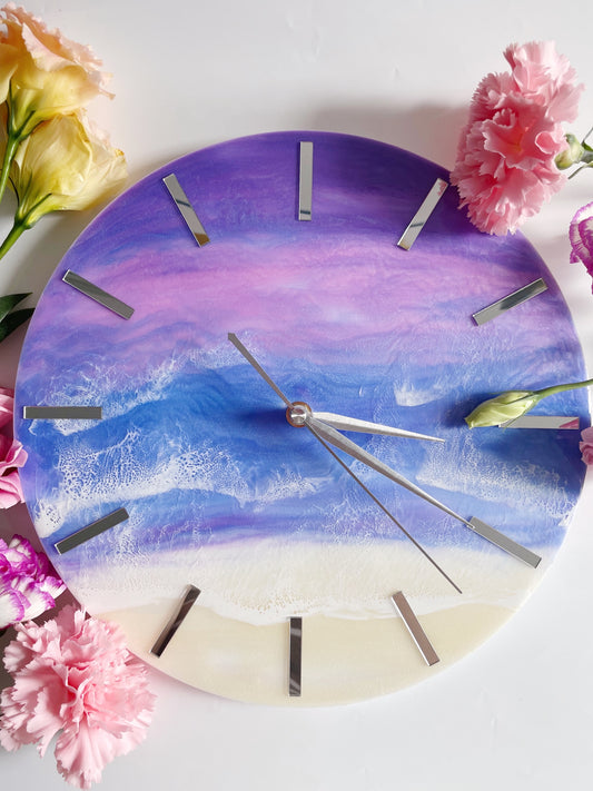 Purple ocean round clock